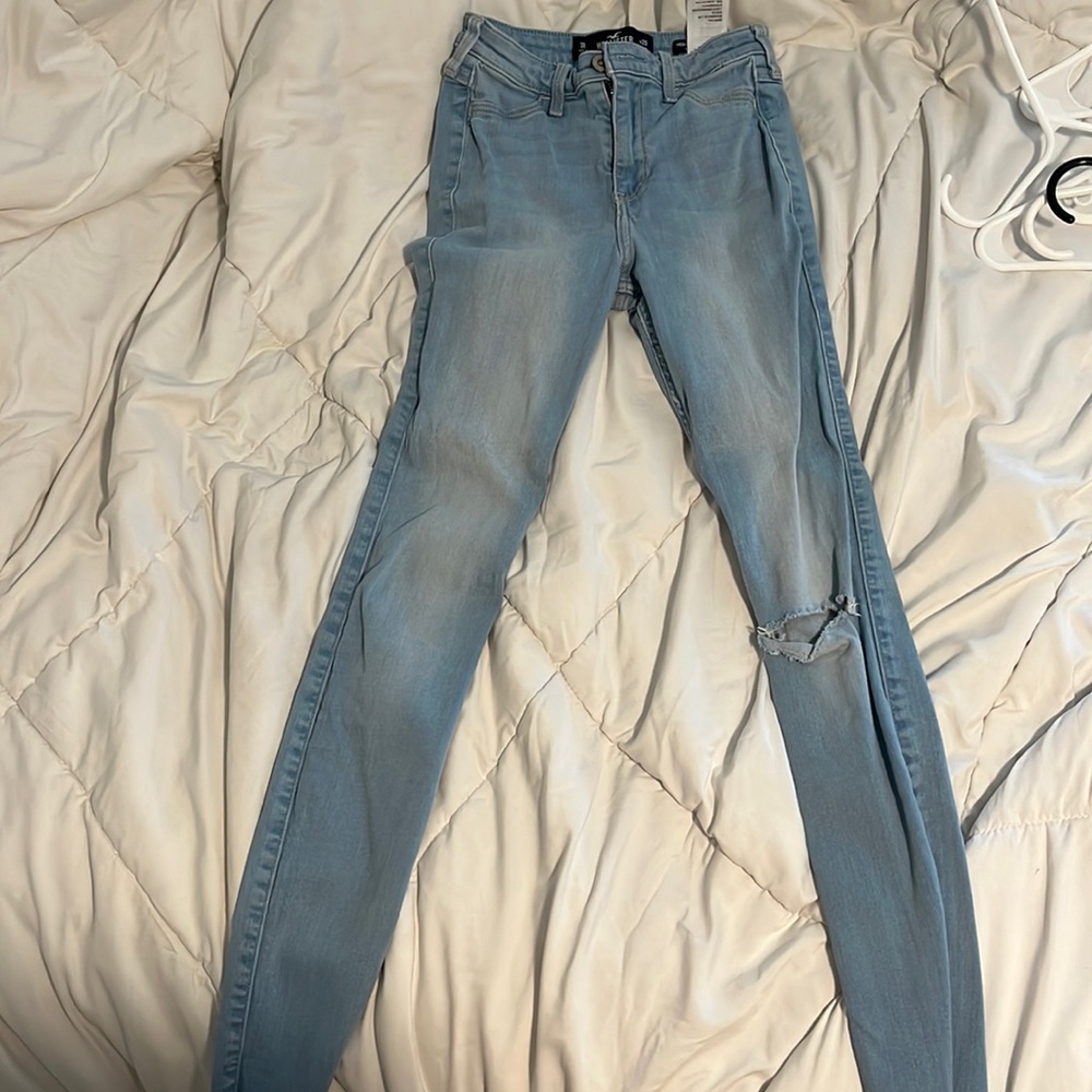 Flattering Light Wash Jeggings